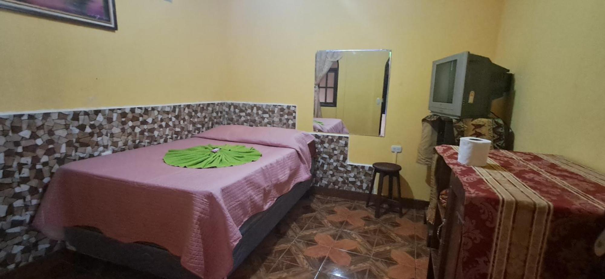 Hospedaje Gonzalez San Pedro La Laguna Eksteriør bilde